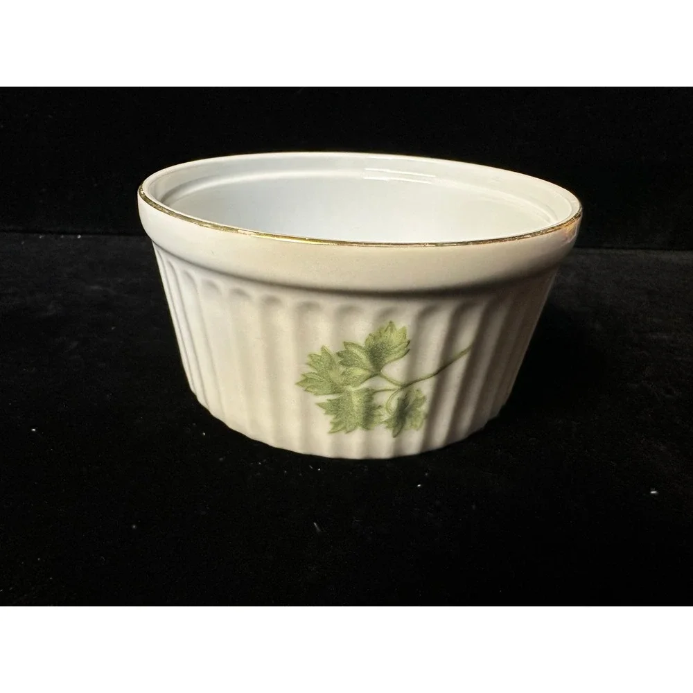Parsley Oven to Table Cookware White Ceramic Ramekin Souffle Dish Gold Rim Green